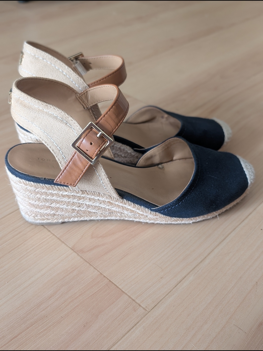 Tommy Hilfiger Women's Nilsa Wedge Navy Canvas Espadrille Sandal Size 9.5 - Picture 6 of 8